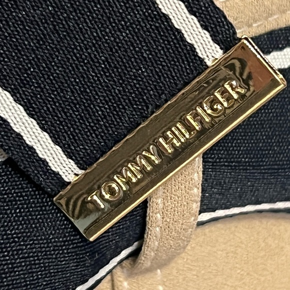 NWT Tommy Hilfiger Women’s sz 16 sleeveless, collarless, front zipper dress - Picture 4 of 13